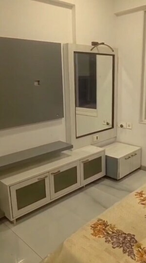 Living Room in 3 BHK Apartment at Chembur – for Rent