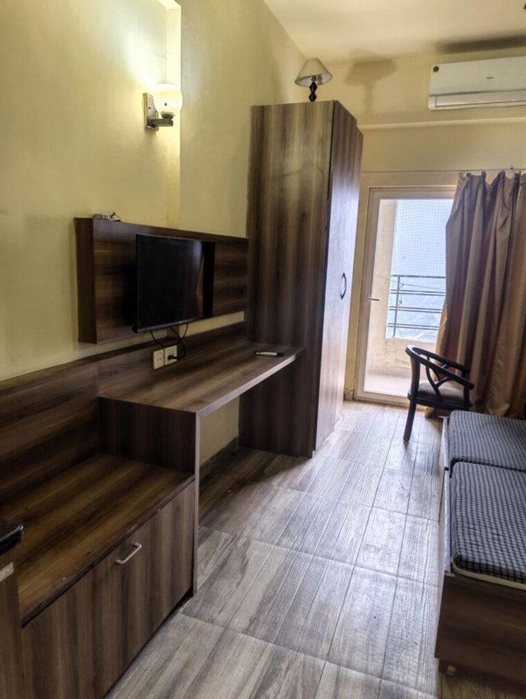 Bedroom, paramount-golf-foreste-apartments 1 RK 435 Sq.Ft. Apartment In Zeta I Greater Noida Greater Noida 10793067