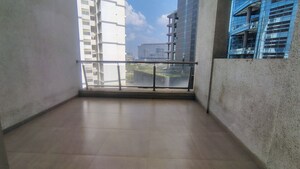 Room in 2 BHK Apartment at Gera Song Of Joy, Kharadi – for Rent