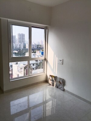 Room in 2 BHK Apartment at Sadguru Avenue, Dahisar East – for Rent