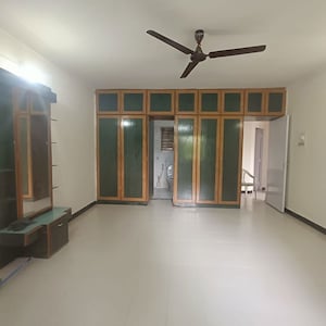 Room in 2 BHK Apartment at Atur James Court, Viman Nagar – for Rent