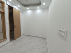 Room in 2 BHK Builder Floor at Govindpuri – for Sale