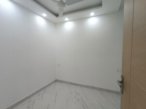 Room in 2 BHK Builder Floor at Govindpuri – for Sale