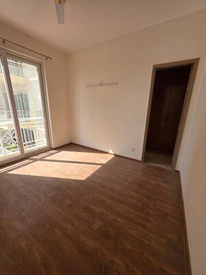 Room in 3.5 BHK Apartment at Vatika Sovereign Park, Sector 99 – for Sale