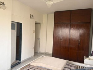 Bedroom in 1 BHK Apartment at Bandra West – for Rent