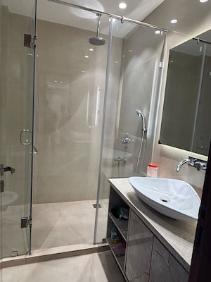 Bathroom in 3 BHK Builder Floor at Safdarjung Enclave – for Rent