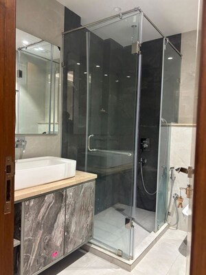 Bathroom in 3 BHK Builder Floor at Safdarjung Enclave – for Rent