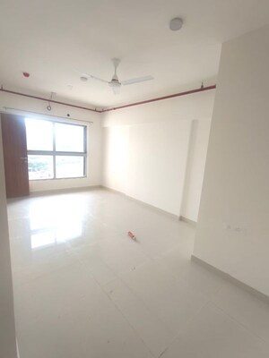 Room in 3 BHK Apartment at Gera Planet Of Joy, Kharadi – for Rent