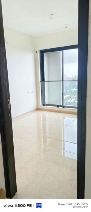 Room in 2 BHK Apartment at Dosti Eastern Bay, Wadala – for Rent