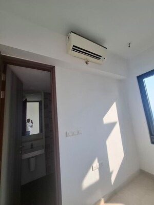  2 BHK Apartment at Lodha Parkside, Worli – for Rent