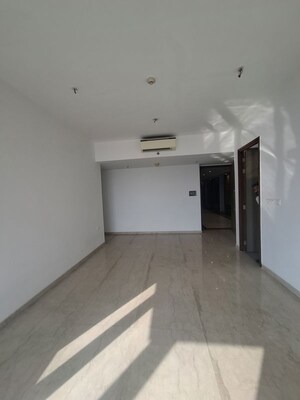 2 BHK Apartment For Rent in Lodha Parkside, Worli