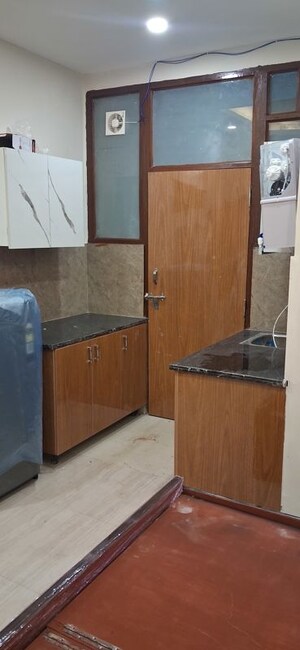 Furnished Amenities in 1 RK Builder Floor at Sector 40 – for Rent