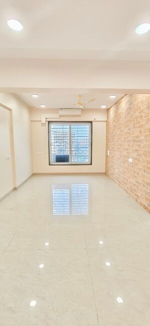 Bedroom in 4 BHK Apartment at Chembur – for Rent
