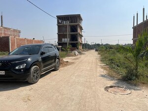   Plot at Banthra Sikander Pur – for Sale