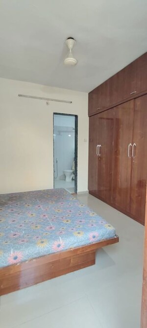 Room in 2 BHK Apartment at Vishal Leela Residency, Kharadi – for Rent