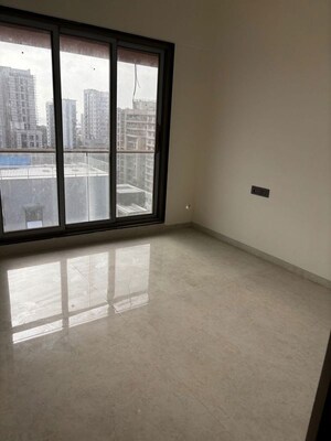 Room in 2 BHK Apartment at Santacruz West – for Rent
