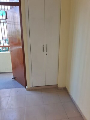 Room in 1 BHK Apartment at Auric City Homes, Sector 82 – for Rent