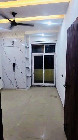 Room in 3 BHK Apartment at SS Mayfield Gardens, Sector 51 – for Rent