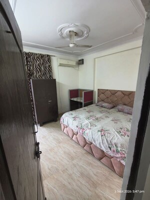 Bedroom in 2 BHK Builder Floor at Neb Sarai – for Rent