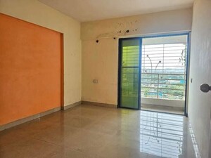 Room in 2 BHK Apartment at Balaji Avenue Apartment, Kamothe Sector 36 – for Sale