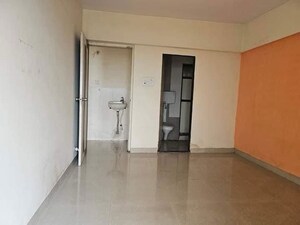 Room in 2 BHK Apartment at Balaji Avenue Apartment, Kamothe Sector 36 – for Sale