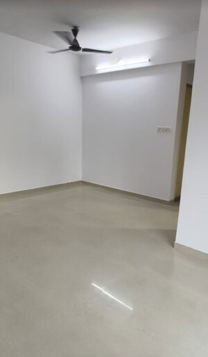 Room in 2 BHK Apartment at Cosmos Classique, Ghodbunder Road – for Rent