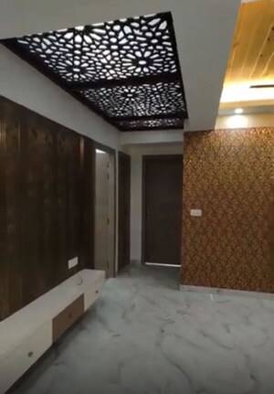 Room in 3 BHK Builder Floor at Sarfabad Village – for Rent