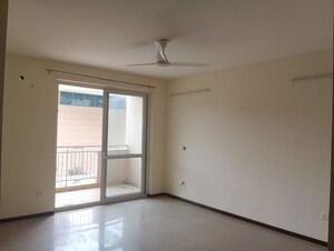 Room in 3 BHK Apartment at BPTP Spacio, Sector 37d – for Sale
