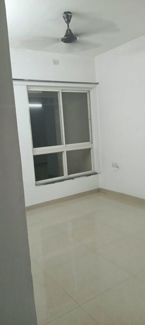 Room in 2 BHK Builder Floor at DB Orchid Ozone, Dahisar East – for Rent