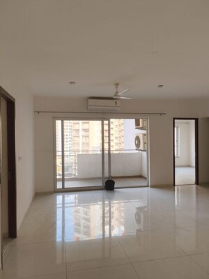 Room in 2 BHK Apartment at Shapoorji Pallonji Joyville Gurgaon, Sector 102 – for Rent
