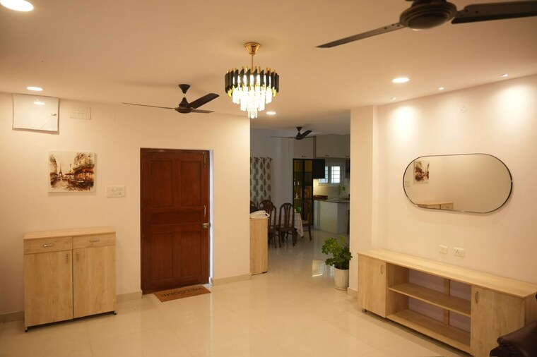 Living Room, sankalp-homes-lifestyle-villas 4 Bedroom 4500 Sq.Ft. Villa In Tellapur Hyderabad 10793461