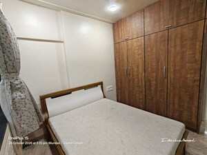 Bedroom in 2 BHK Apartment at Juhu – for Rent