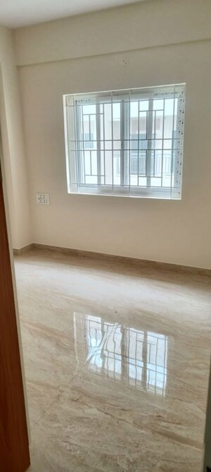 Room in 3 BHK Apartment at Suvrith Shelter, Electronic City Phase ii – for Rent