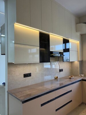 Kitchen in 3 BHK Builder Floor at Palam Vihar – for Sale