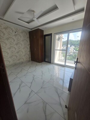 Room in 6 BHK Villa at Shahastradhara Road – for Sale