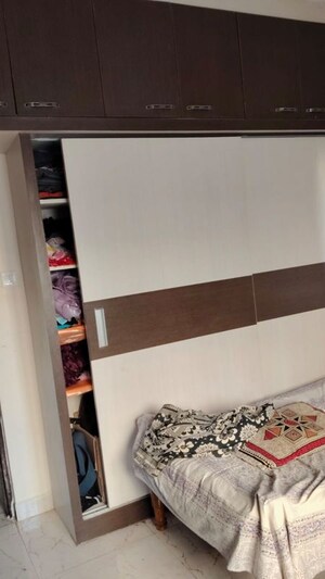 Furnished Amenities in 2 BHK Apartment at MSR Residency, Panathur – for Rent