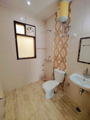 Bathroom in 2 BHK Builder Floor at Sector 52 – for Rent