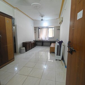 1 BHK Apartment For Rent in Shirin Apartment, Andheri East