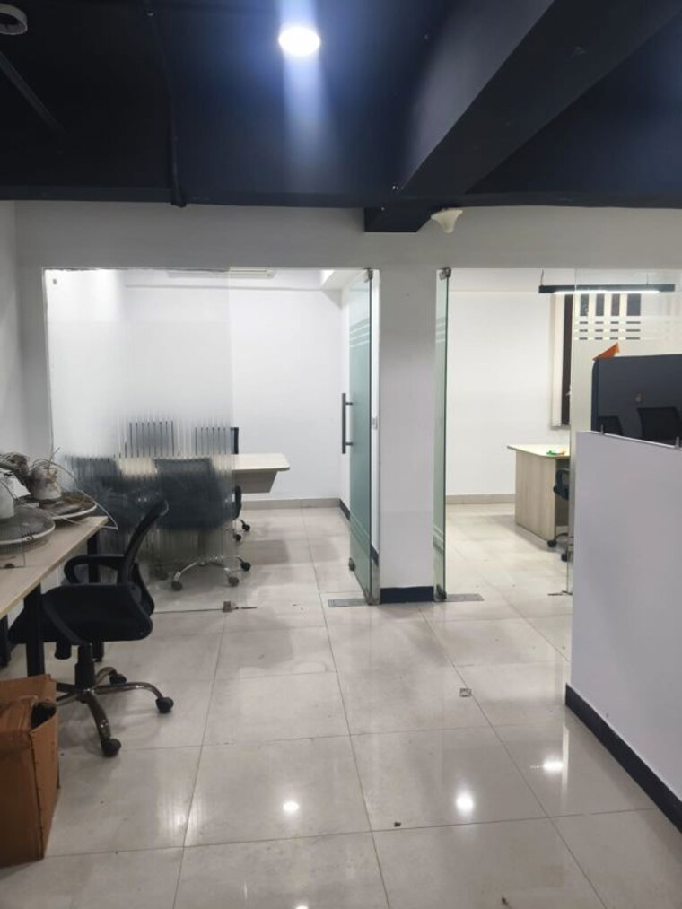 Team Area, sector 16 Commercial Office Space 1000 Sq.Ft. In Sector 16 Noida 10793679