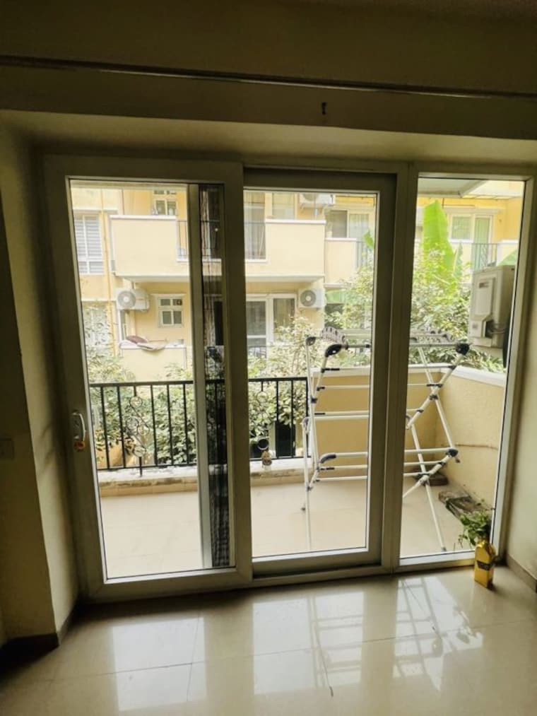 Room, emaar-emerald-hills-phase-2 3 Bedroom 1750 Sq.Ft. Apartment In Sector 65 Gurgaon 10793703