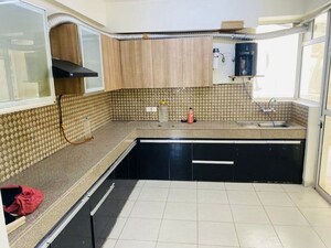 Kitchen in 4 BHK Apartment at BPTP Mansions, Sector 66 – for Rent