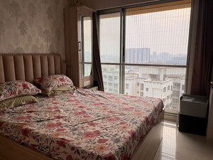 Bedroom in 2 BHK Apartment at Hubtown The Premiere, Andheri West – for Rent