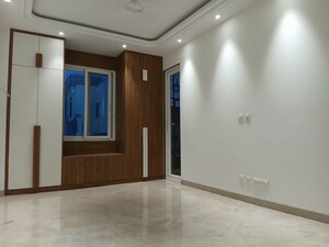 Room in 3 BHK Builder Floor at East Of Kailash – for Sale