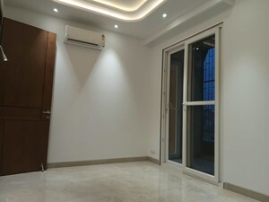 Room in 3 BHK Builder Floor at East Of Kailash – for Sale