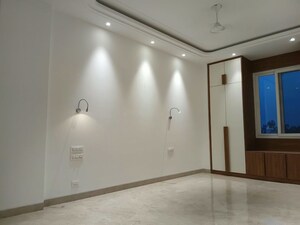 Room in 3 BHK Builder Floor at East Of Kailash – for Sale