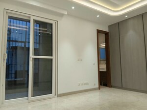 Room in 3 BHK Builder Floor at East Of Kailash – for Sale