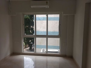 2 BHK Apartment For Rent in Omkar Meridia, Kurla West
