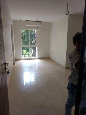 Room in 2 BHK Apartment at Omkar Meridia, Kurla West – for Rent