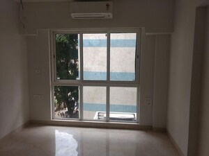 2 BHK Apartment For Rent in Omkar Meridia, Kurla West