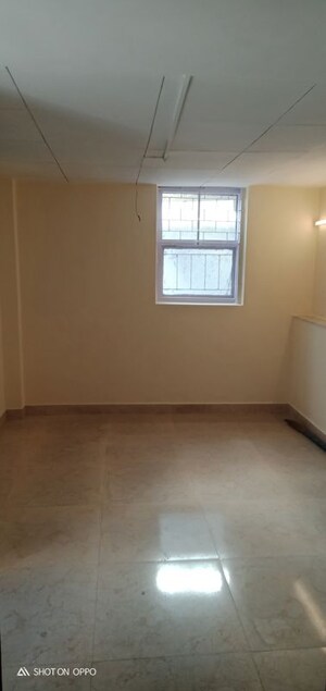 Room in 3 BHK Apartment at Vasant Kunj – for Rent